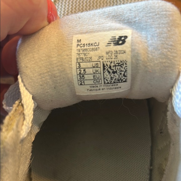 New Balance Gray and Green Retro Sneakers - Picture 3 of 7